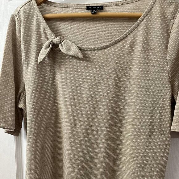 Talbots Beige Bow Detail T-Shirt – Size Medium, EUC - Picture 2 of 7